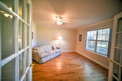 29 Forest View-13