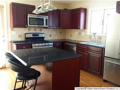 56 Bradley Ave, Staten Island, NY 10314 - photo 2