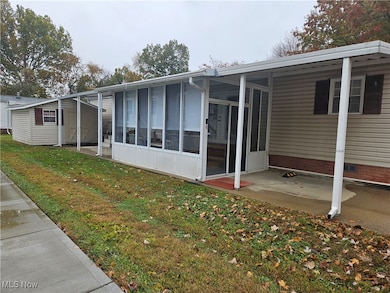 208 F St SW, Navarre, OH 44662 - photo 6