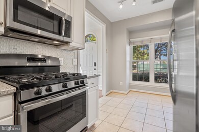 1738 Osage St, Alexandria, VA 22302 - photo 3