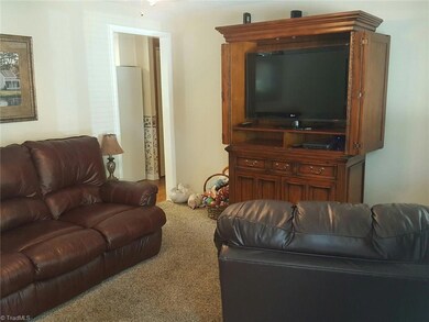 104 Lynn Dr, Archdale, NC 27263 - photo 5