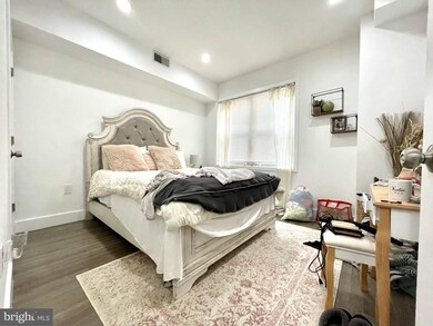 1231 Vine St unit 7, Philadelphia, PA 19107 - photo 6