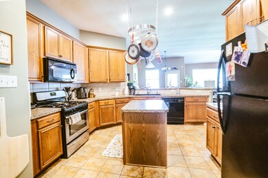 31619 Forest Oak Park Ct, Conroe, TX 77385 - photo 5