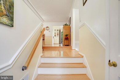 3619 Buckeye Ct, Fairfax, VA 22033 - photo 2