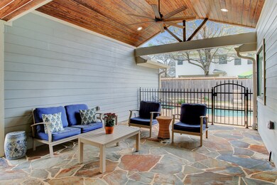 1722 Lamonte Ln, Houston, TX 77018 - photo 2