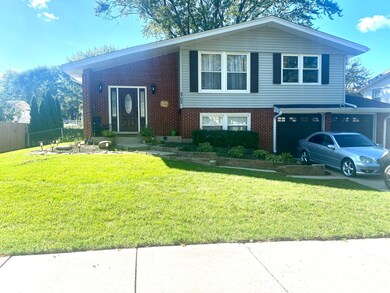 4703 Carr St, Rolling Meadows, IL 60008 - photo 2