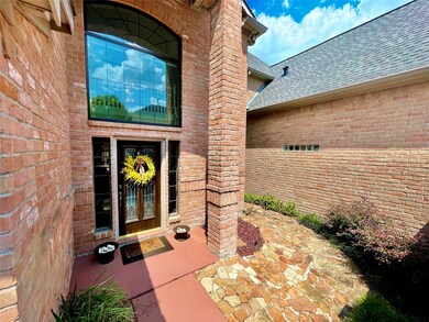6996 Oakwood Place Ct E, Houston, TX 77040 - photo 2