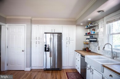 7 W Governor Rd, Hershey, PA 17033 - photo 5