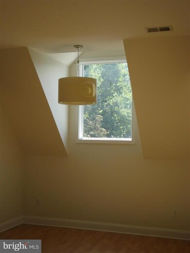 117 Jordan Taylor Ln unit GARAGE, Harwood, MD 20776 - photo 7