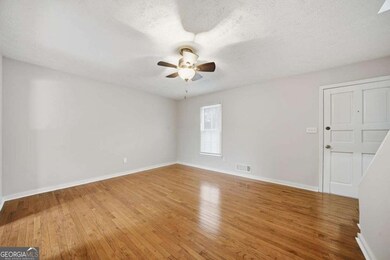 1071 Oakland Ave SE unit D, Conyers, GA 30012 - photo 4