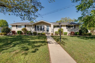 412 Perfection Dr, Shelbyville, TN 37160 - photo 2