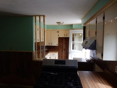594 E Main St, Newport, VT 05855 - photo 6
