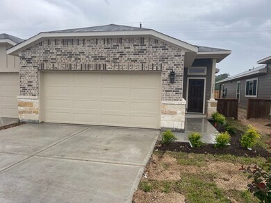 9889 Grosbeak Ln, the Woodlands, TX 77354 - photo 2