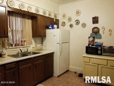 200 E Dayton St, Harrisburg, IL 62946 - photo 4