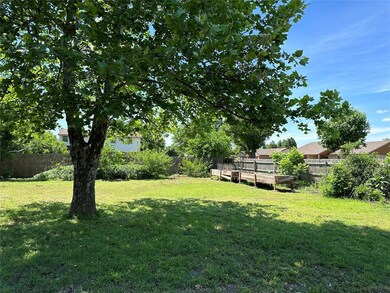 Huge corner lot, possible backyard access
