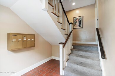 2940 Oleander Dr unit 1, Wilmington, NC 28403 - photo 3