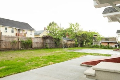 247 Water St unit 247, Springfield, MA 01151 - photo 4