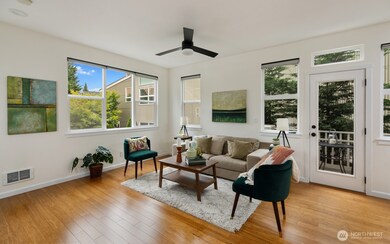 346 Wyatt Way NE unit 10, Bainbridge Island, WA 98110 - photo 6