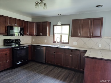 Unit 1 kitchen
