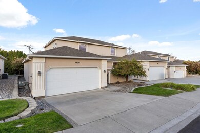 1926 Mint Loop, Richland, WA 99352 - photo 2