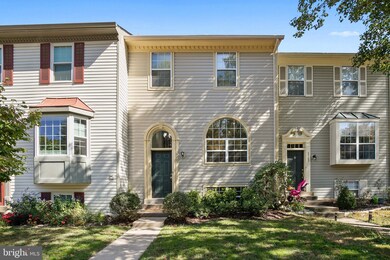 5703 Mason Bluff Dr, Burke, VA 22015 - photo 4