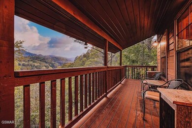 1730 Red Fox Ridge Way, Sevierville, TN 37862 - photo 6