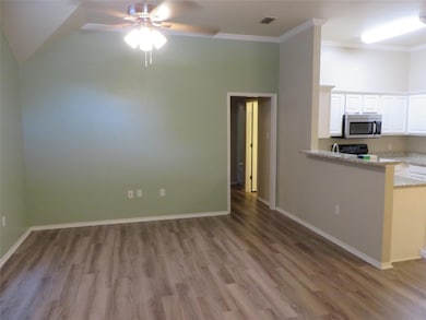 201 Rentz Place Cir unit 201-203, Weatherford, TX 76086 - photo 3