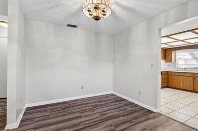 5615 N Mckay Ave, Tampa, FL 33603 - photo 5