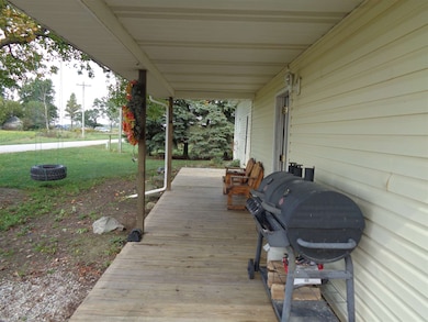 6711 S 500 W, Poneto, IN 46781 - photo 7