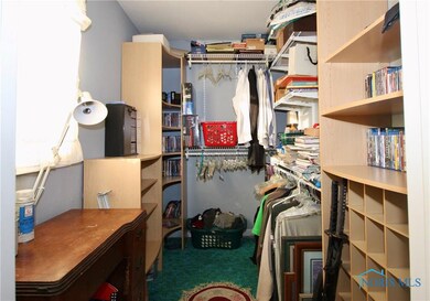 4610 Edgemont Rd, Toledo, OH 43611 - photo 6