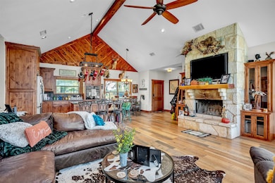 899 Fcr unit 930, Teague, TX 75860 - photo 7