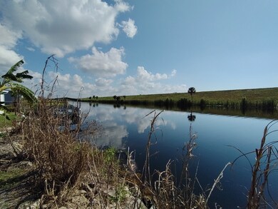 1536 U S 441 unit 14, Okeechobee, FL 34974 - photo 7