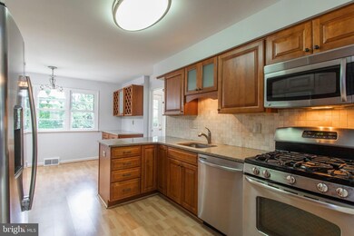 2039 Wisteria Ln, Lafayette Hill, PA 19444 - photo 6