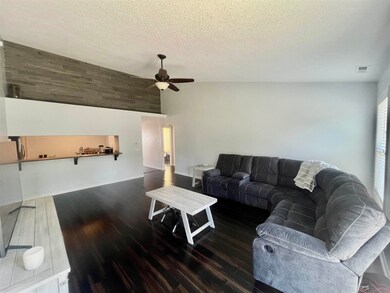 10914 Calera Passage, Roanoke, IN 46783 - photo 4