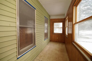 11 Park Ave, Claremont, NH 03743 - photo 2