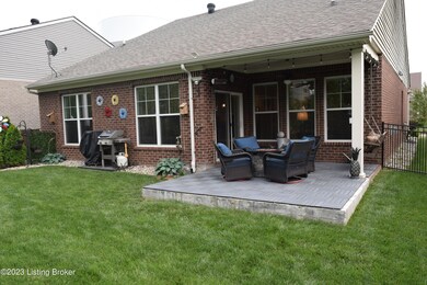 8802 Sanctuary Ln, Louisville, KY 40291 - photo 2