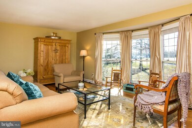 6137 Oak Hill Dr, Sykesville, MD 21784 - photo 6