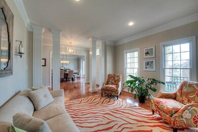 Tons of natural light in the living room that boas