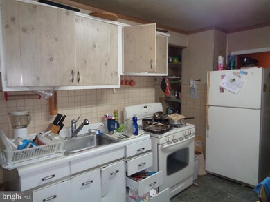 802 N Woodlynn Rd, Essex, MD 21221 - photo 7