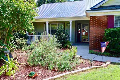 302 Duncan Dr, Crawfordville, FL 32327 - photo 2