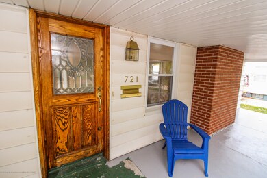 Covered Front Porch