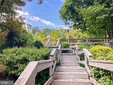 32 E Indian Ln, Norristown, PA 19403 - photo 4