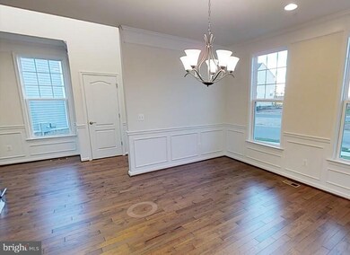 24883 Coventry Grove Ct, Chantilly, VA 20152 - photo 3