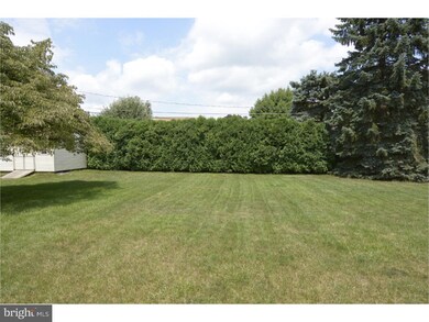 1309 Scott Ct, Reading, PA 19609 - photo 5