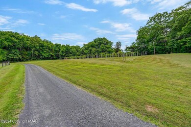 3139 Turkey Hill Rd, Stroudsburg, PA 18360 - photo 6