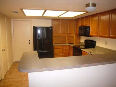 4th St Kitchen2