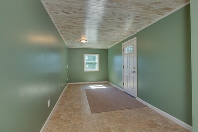 44 Devco Dr, Manchester, NH 03103 - photo 6