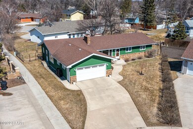 2221 Fallcreek Ct, Grand Forks, ND 58201 - photo 6