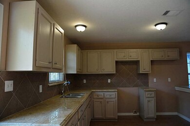 4443 Castor St, Houston, TX 77022 - photo 3