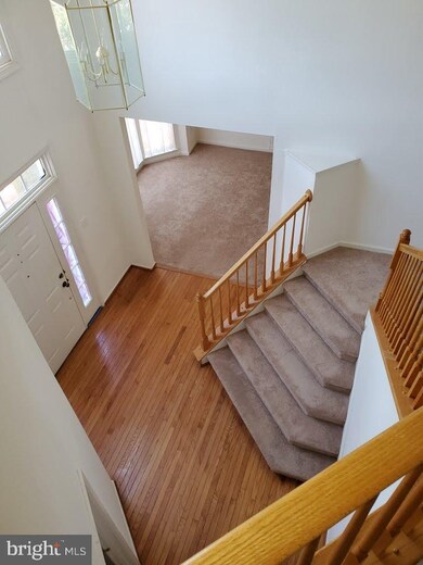 9021 Amber Oaks Way, Owings Mills, MD 21117 - photo 4